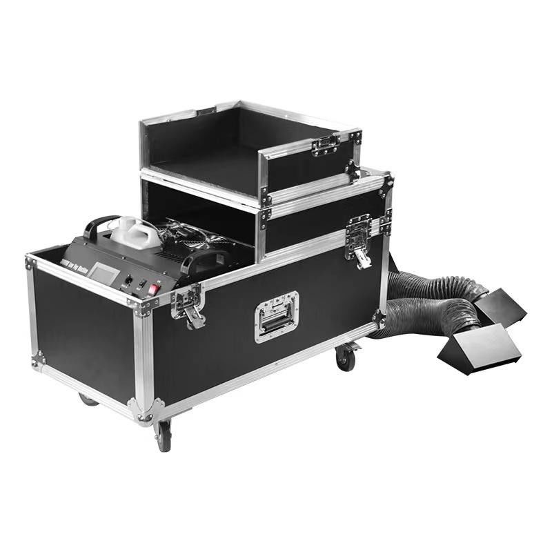 DMX512 स्टेज मिस्ट मशीन रिमोट कंट्रोल 3000w 2 ट्यूब मिस्ट मशीन स्टेज पर